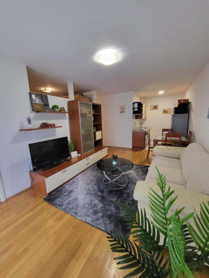 Apartment Tonci Vrbani Zagabria Esterno foto